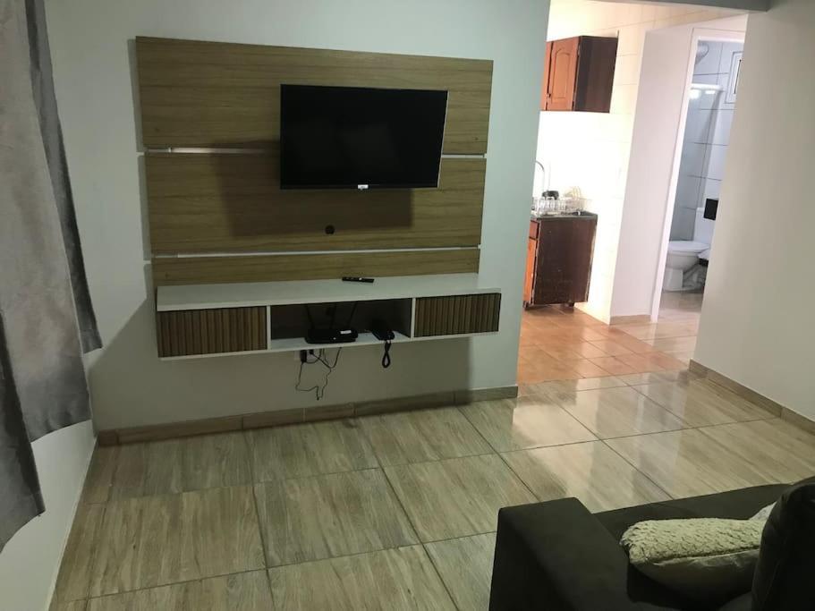 Casa com 2 quartos agradáveis com ar condicionado Foz do Iguaçu Esterno foto