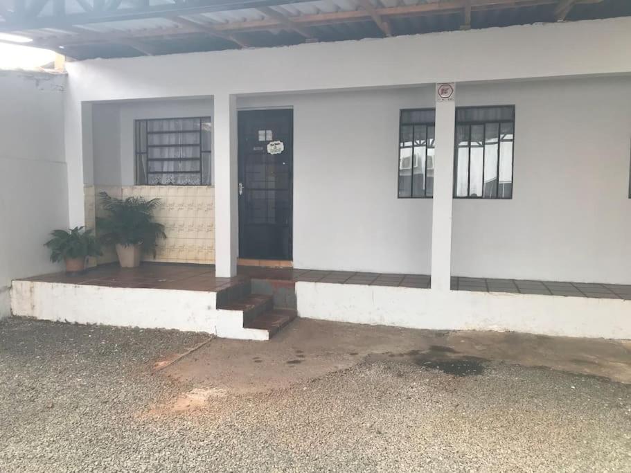 Casa com 2 quartos agradáveis com ar condicionado Foz do Iguaçu Esterno foto