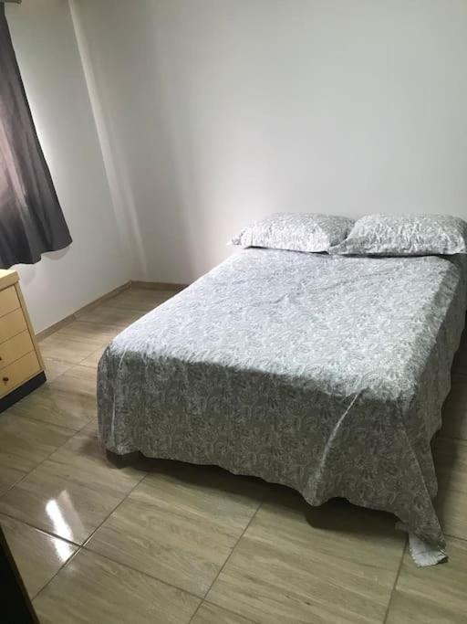 Casa com 2 quartos agradáveis com ar condicionado Foz do Iguaçu Esterno foto